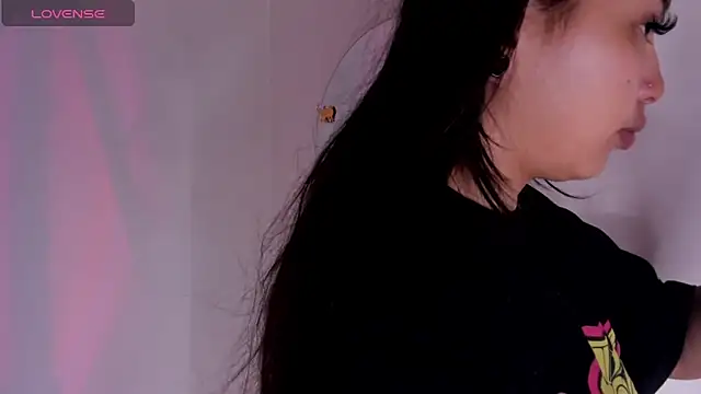 Snapshot of Viioleett_cum chatting on June 19, 2026, 2:01 pm Viioleett cum online show from June 19, 2026, 2:01 pm