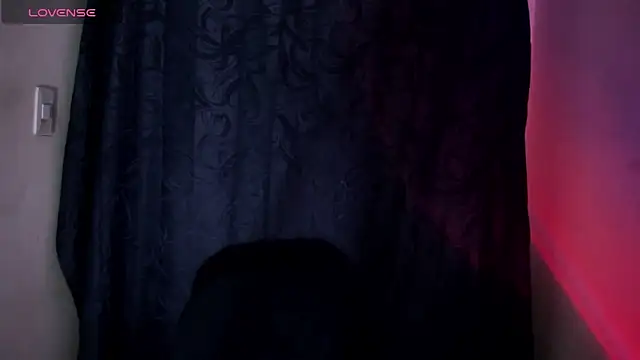 Snapshot of Viioleett_cum chatting on November 4, 2025, 2:43 pm Viioleett cum online show from November 4, 2025, 2:43 pm