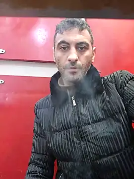 mahdiDido online show from November 22, 2025, 9:46 pm