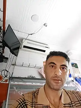 Snapshot of mahdiDido chatting on October 19, 2025, 8:11 pm mahdiDido online show from October 19, 2025, 8:11 pm