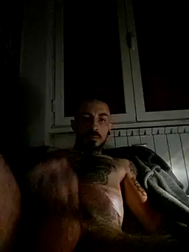 Robe420 online show from April 16, 2026, 1:39 am