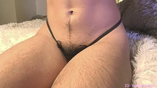 Snapshot of Hairyparadise chatting on July 9, 2026, 10:15 am Hairyparadise online show from July 9, 2026, 10:15 am