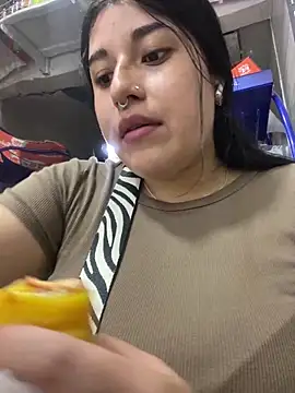 Snapshot of Tokio_Sakura chatting on September 9, 2025, 1:27 am Tokio Sakura online show from September 9, 2025, 1:27 am