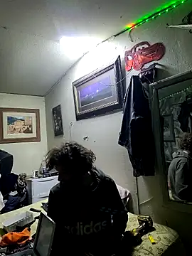 bearded cross online show from December 18, 2025, 5:12 am