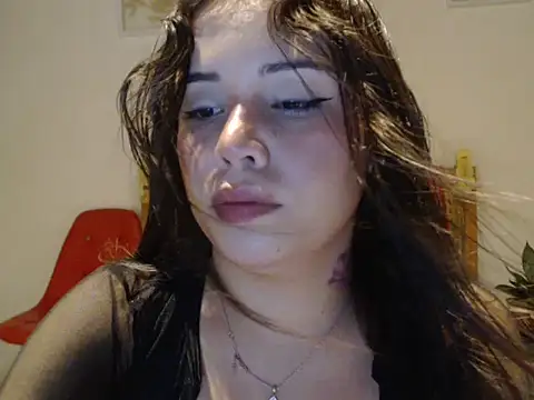 Snapshot of Nube_Azul chatting on October 24, 2025, 12:20 am Nube Azul online show from October 24, 2025, 12:20 am