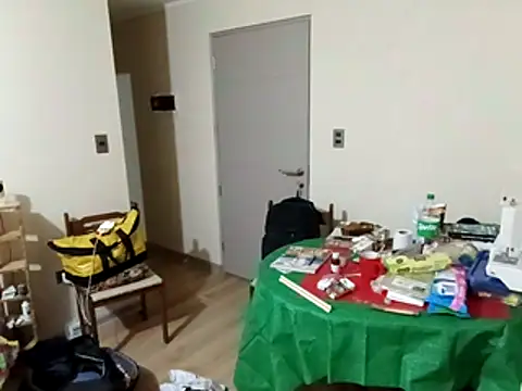 Gato2025perro online show from December 15, 2025, 2:17 am