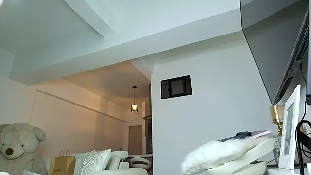 brunothompson3 online show from November 3, 2025, 1:11 am