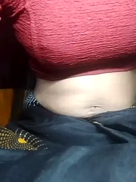 Snapshot of Hut_rotu_cute chatting on October 19, 2025, 9:06 pm Hut rotu cute online show from October 19, 2025, 9:06 pm