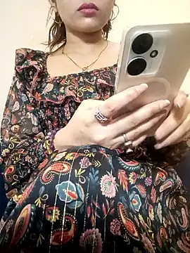 TheSassyGirl7 online show from May 19, 2026, 7:43 pm