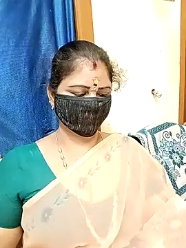 sushma26 online show from November 28, 2025, 4:40 pm