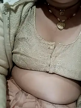 CUTGIRL76 online show from January 13, 2026, 5:50 pm