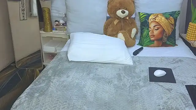 CaramelNatashaxx online show from March 25, 2026, 7:13 pm