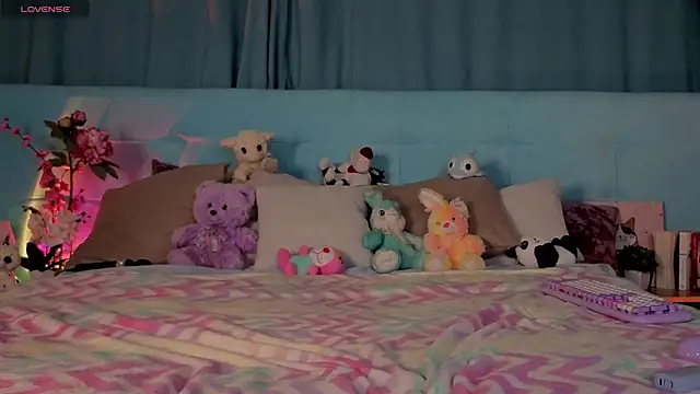 Aurora Bennet online show from March 30, 2026, 12:01 am