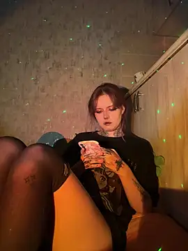 Snapshot of n1ghtcloud chatting on November 5, 2025, 8:23 pm n1ghtcloud online show from November 5, 2025, 8:23 pm