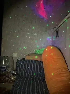 Snapshot of n1ghtcloud chatting on November 10, 2025, 6:24 pm n1ghtcloud online show from November 10, 2025, 6:24 pm