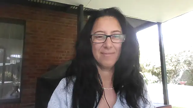 CleopatraGirl online show from November 1, 2025, 11:20 pm