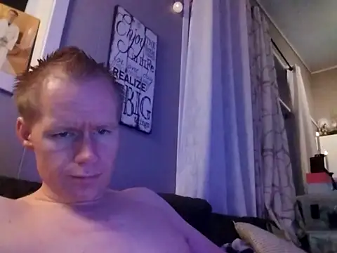 AppliedBus5 online show from October 10, 2025, 1:06 am