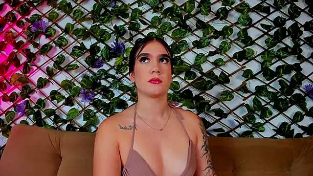 kloe bella online show from September 9, 2025, 12:58 pm