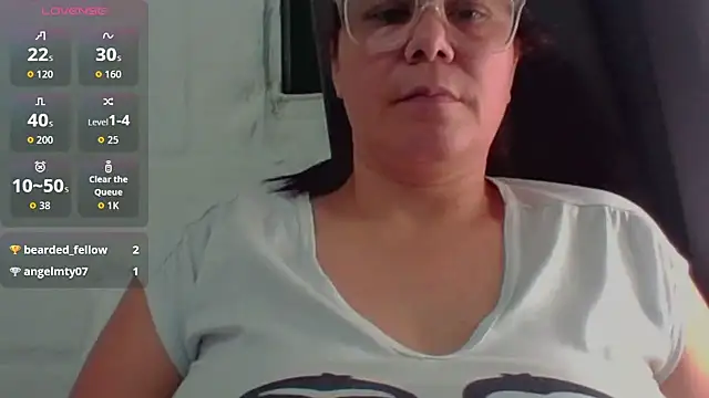 Snapshot of latinamaster chatting on October 9, 2025, 12:55 am latinamaster online show from October 9, 2025, 12:55 am