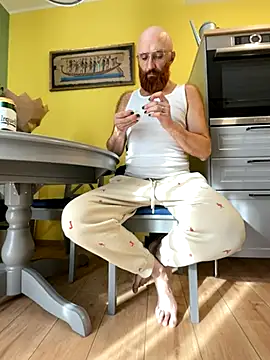 smint06 online show from October 19, 2025, 12:52 pm