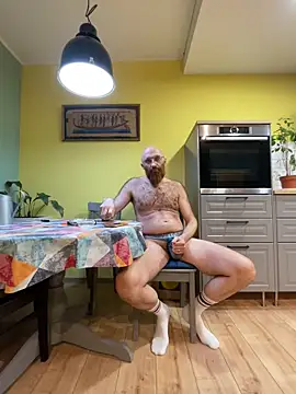 smint06 online show from December 18, 2025, 6:12 pm