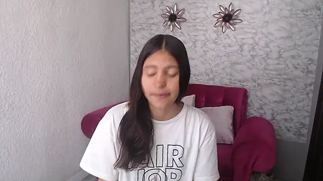 Snapshot of Evagirl69 chatting on September 11, 2025, 6:19 pm Evagirl69 online show from September 11, 2025, 6:19 pm