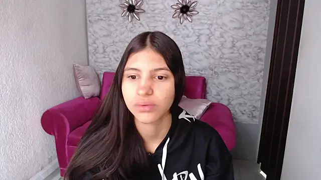 Snapshot of Evagirl69 chatting on February 24, 2026, 12:17 pm Evagirl69 online show from February 24, 2026, 12:17 pm