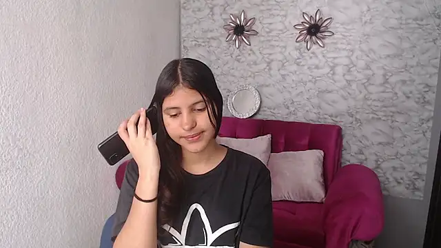 Snapshot of Evagirl69 chatting on September 10, 2025, 6:07 pm Evagirl69 online show from September 10, 2025, 6:07 pm
