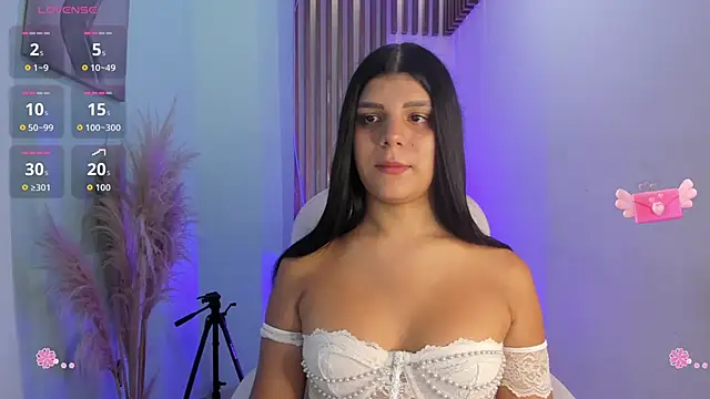 PauliinaBelle  online show from November 15, 2025, 1:04 pm