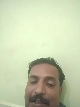 Snapshot of vardh033 chatting on October 6, 2025, 11:44 am vardh033 online show from October 6, 2025, 11:44 am