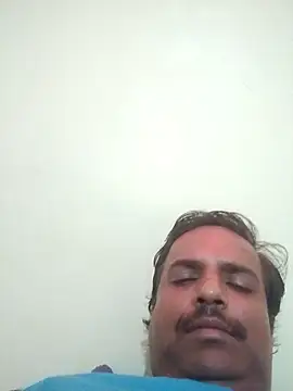 Snapshot of vardh033 chatting on September 16, 2025, 5:14 pm vardh033 online show from September 16, 2025, 5:14 pm
