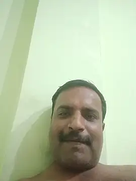 Snapshot of vardh033 chatting on September 29, 2025, 12:44 pm vardh033 online show from September 29, 2025, 12:44 pm