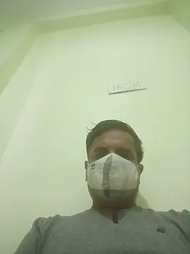 Snapshot of vardh033 chatting on October 20, 2025, 5:53 am vardh033 online show from October 20, 2025, 5:53 am