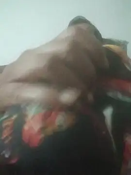 Snapshot of vardh033 chatting on October 26, 2025, 1:17 am vardh033 online show from October 26, 2025, 1:17 am