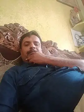 Snapshot of vardh033 chatting on October 2, 2025, 9:23 am vardh033 online show from October 2, 2025, 9:23 am