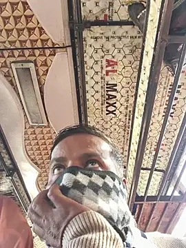 Snapshot of vardh033 chatting on December 20, 2025, 8:06 am vardh033 online show from December 20, 2025, 8:06 am