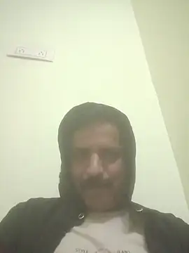 Snapshot of vardh033 chatting on October 28, 2025, 6:45 am vardh033 online show from October 28, 2025, 6:45 am