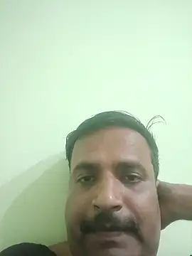Snapshot of vardh033 chatting on September 30, 2025, 5:30 pm vardh033 online show from September 30, 2025, 5:30 pm