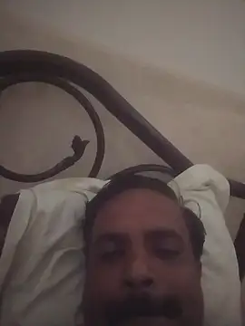 Snapshot of vardh033 chatting on October 22, 2025, 7:46 pm vardh033 online show from October 22, 2025, 7:46 pm