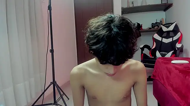 lightboy0 online show from September 28, 2025, 2:24 pm