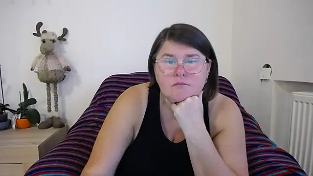 icyheart888 online show from October 9, 2025, 8:37 am