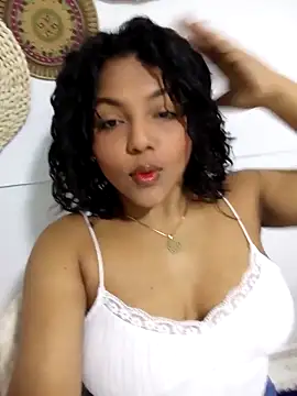 Snapshot of veronica_em1 chatting on March 18, 2026, 1:24 pm veronica em1 online show from March 18, 2026, 1:24 pm