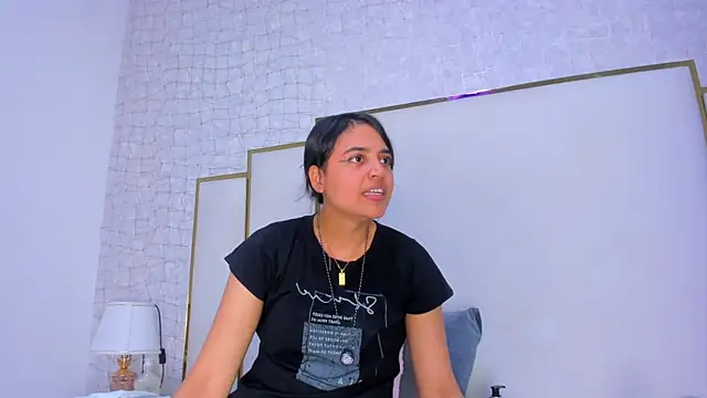 Snapshot of thalia888_ chatting on January 9, 2026, 8:27 pm thalia888 online show from January 9, 2026, 8:27 pm