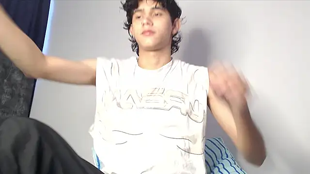 Snapshot of alexmark_ chatting on June 11, 2026, 3:20 pm alexmark online show from June 11, 2026, 3:20 pm
