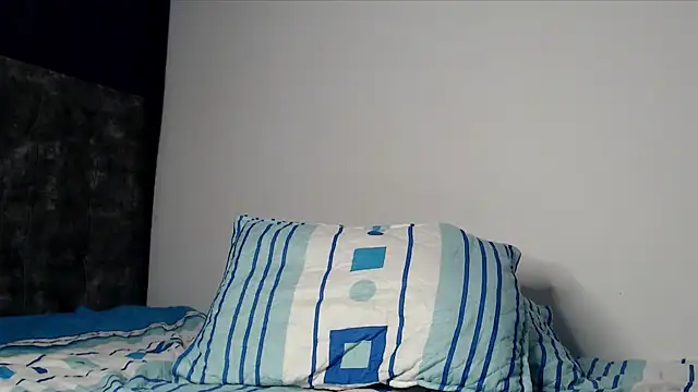 Snapshot of alexmark_ chatting on June 16, 2026, 7:03 pm alexmark online show from June 16, 2026, 7:03 pm