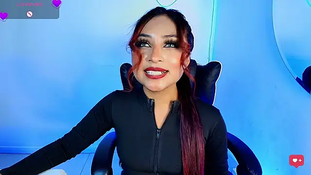 Naiaa Cruz online show from May 21, 2026, 7:44 pm