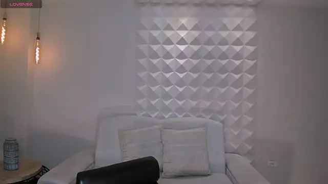 Snapshot of TiffannySins chatting on July 12, 2026, 5:58 pm TiffannySins online show from July 12, 2026, 5:58 pm