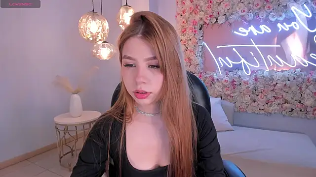 TiffannySins online show from March 15, 2026, 2:29 am