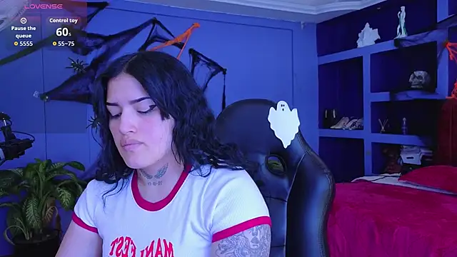 sari belle online show from November 2, 2025, 8:14 pm