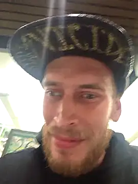 Leshok online show from November 18, 2025, 12:48 am